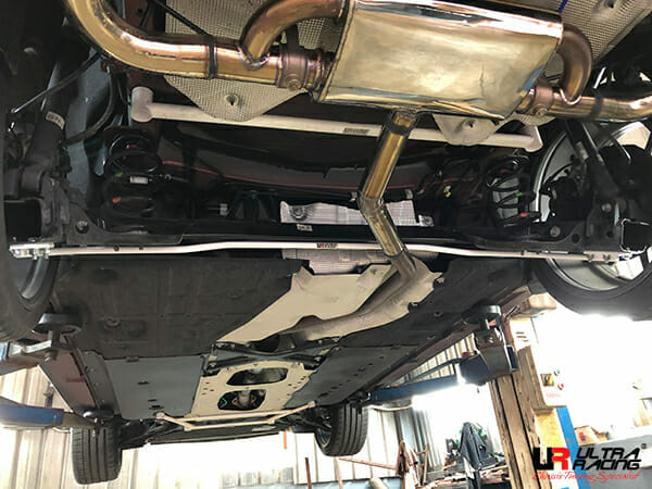 Ultra Racing Mazda 3 (BP) 2.0 2WD Sedan/HB 19+ UltraRacing Rear Sway Bar 16mm (638) UR-AR16-638