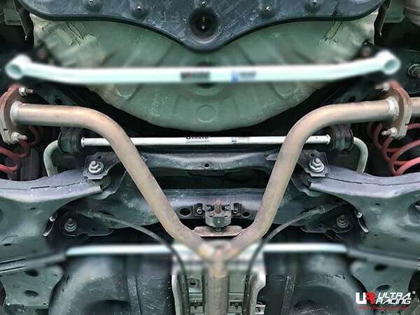 Ultra Racing Nissan Altima/Teana (L33) 2.0/2.5 2WD 12-18 UltraRacing Rear Sway Bar 18mm (475) URTH-AR18-475