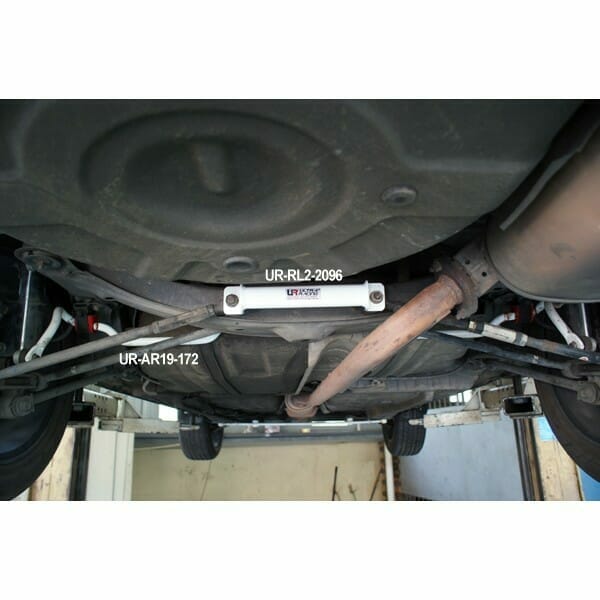 Ultra Racing Toyota Camry (XV10/XV30) 2.2 2WD 92-04 UltraRacing Rear Sway Bar 19mm (172) UR-AR19-172