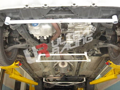 Ultra Racing Honda Stream 07+ UltraRacing 2-Point Front Lower Tiebar UR-LA2-445