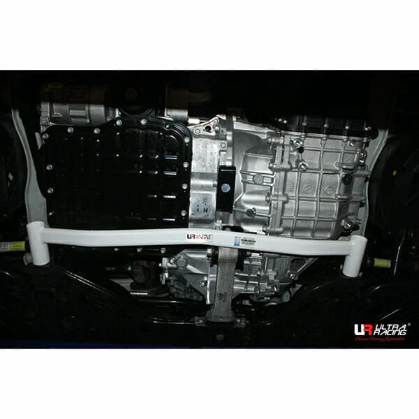 Ultra Racing Hyundai Tucson (TL) 1.7D 2WD 16-21 UltraRacing 2-Point Front Lower Tiebar (3235) URKR-LA2-3235