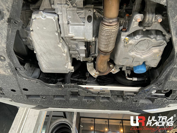 Ultra Racing Honda Accord (CV1) 1.5T/2.0 18+/Civic 1.5T 21+ 2WD UltraRacing 2-Point Front Lower Tiebar (4056) URTH-LA2-4056