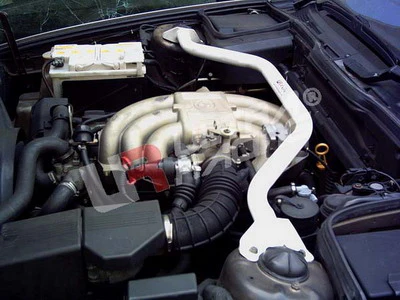 Ultra Racing BMW 5 Series (E34) Front Strut Brace URTW2-078