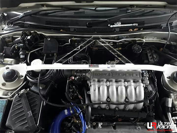 Ultra Racing Mercedes W169 A170 1.7 2WD 04-12/W245 B170 1.7 05-11UltraRacing 2-Point Front Upper Strutbar (111) UR-TW2-111