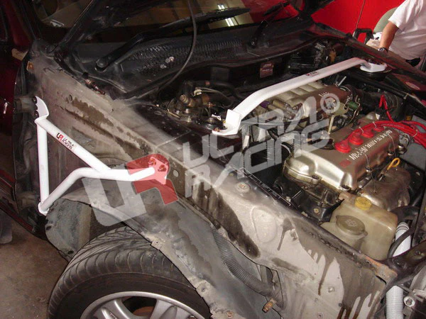 Ultra Racing Nissan Sunny 91-94 B13 UltraRacing Front Upper Strutbar UR-TW2-184