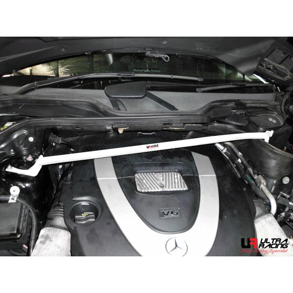 Ultra Racing Mercedes M Class (W164) Front Strut Brace URTW2-1884