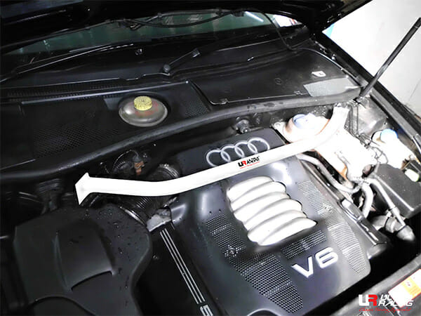 Ultra Racing Audi A6 (C5) Front Strut Brace URTW2-3195