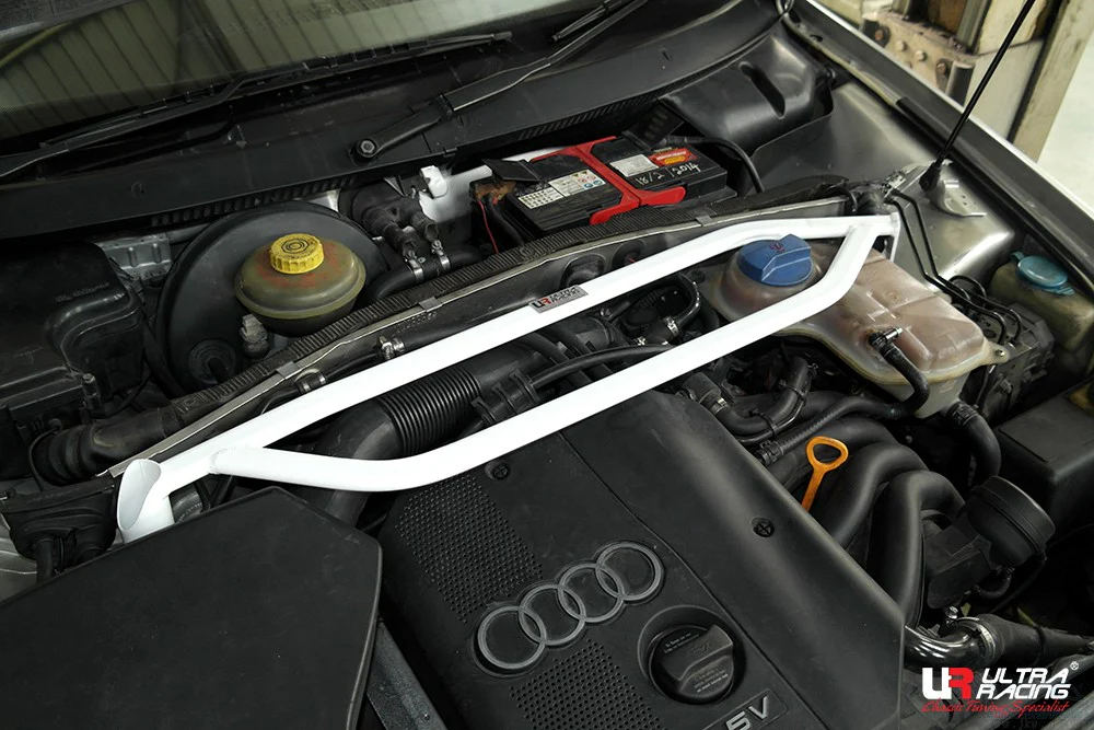 Ultra Racing Audi A4 (B5) 1.8 1995-2000 Front Strut Brace TW2-3325
