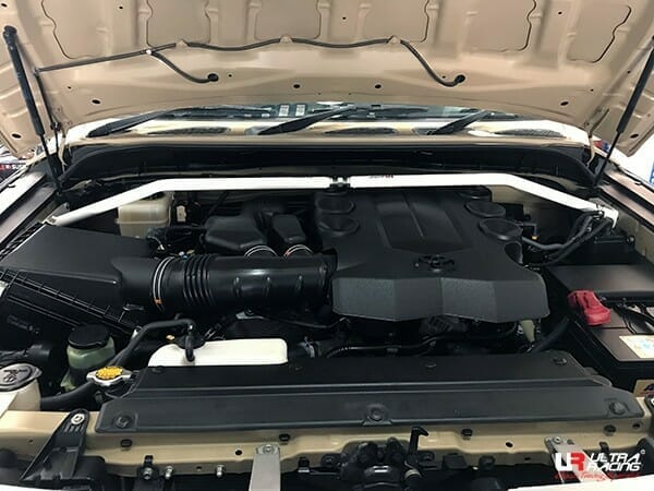 Ultra Racing Toyota Fj Cruiser (XJ10/GSJ10) 4.0 V6 4WD 10-17 UltraRacing 2-Point Front Upper Strutbar (3630A) UR-TW2-3630A