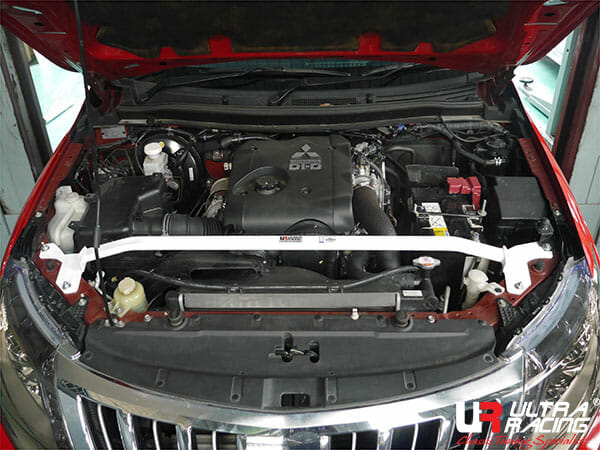 Ultra Racing Mitsubishi Triton L200 (KJ) 2.4D 2WD/4WD FL 15+ UltraRacing 2-Point Front Upper Strutbar (3635) UR-TW2-3635