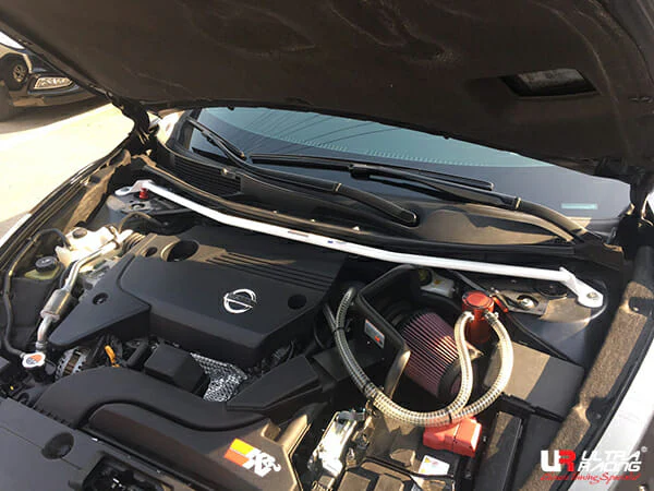 Ultra Racing Nissan Altima/Teana (L33) 2.0 2WD 12-18 UltraRacing 2-Point Front Upper Strutbar (3737) UR-TW2-3737
