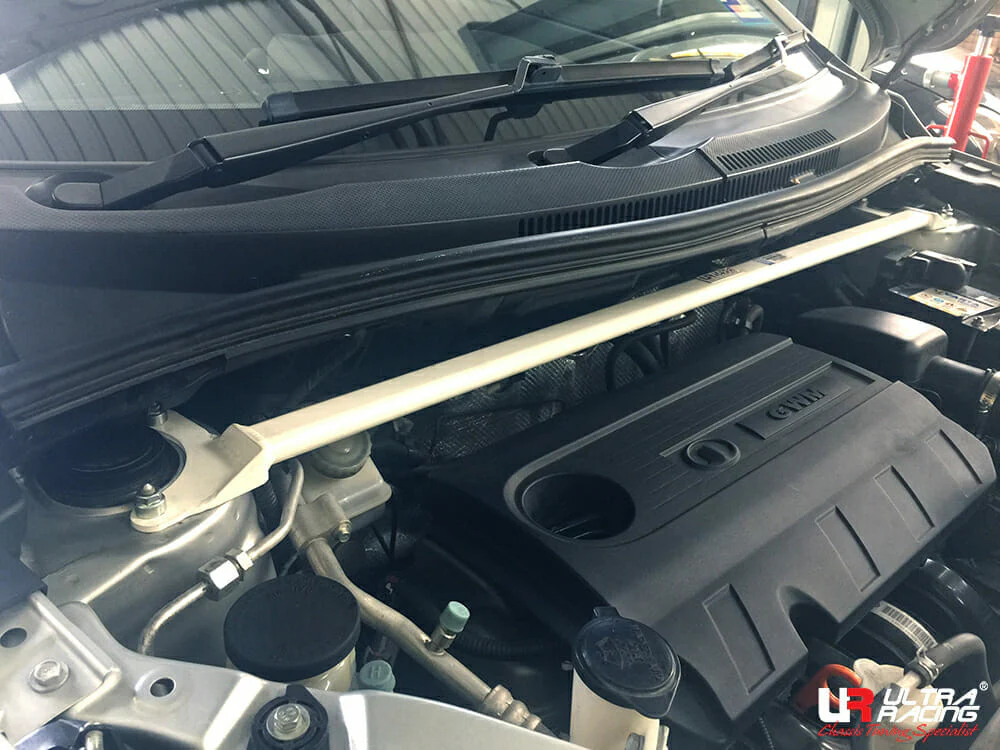 Ultra Racing Great Wall Haval M4 1.5 2WD MT 12-14 UltraRacing 2-Point Front Upper Strutbar (3752) UR-TW2-3752