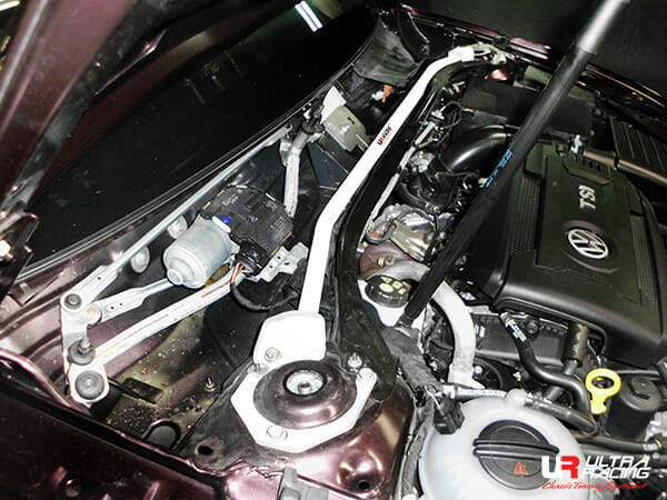 Ultra Racing Volkswagen Passat B8 (TYP 3G) 1.8 TSI/2.0 TSI 2WD 15-22 UltraRacing 2-Point Front Upper Strutbar (3833) UR-TW2-3833