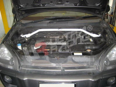 Ultra Racing Hyundai Tucson 05-09 UltraRacing Front Upper Strutbar UR-TW2-654