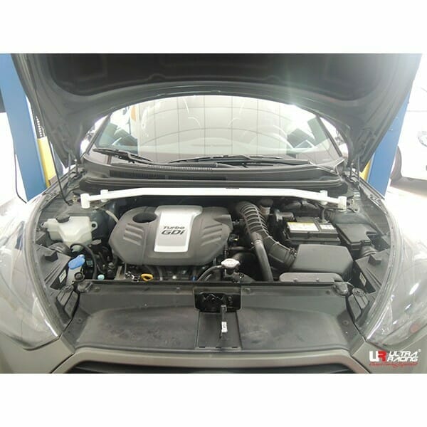 Ultra Racing Hyundai Veloster 1.6 GDI 11+ UltraRacing Front Strut Bar URCN-TW2-2110