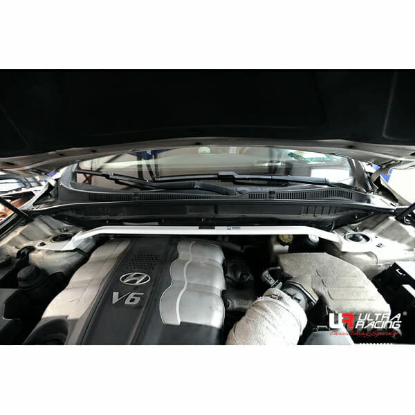 Ultra Racing Hyundai Veracruz (EN) 3.0D 4WD 07-15 UltraRacing 2-Point Front Upper Strutbar(2188) URKR-TW2-2188