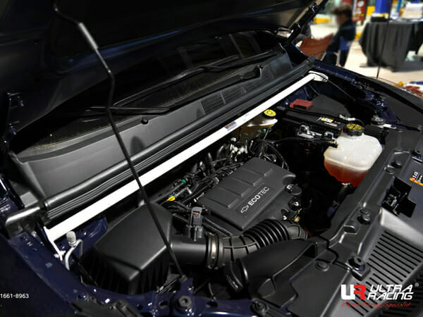 Ultra Racing Chevrolet Trax (U200) 1.4T 2WD 13+ UltraRacing 2-Point Front Upper Strutbar (2200) URKR-TW2-2200