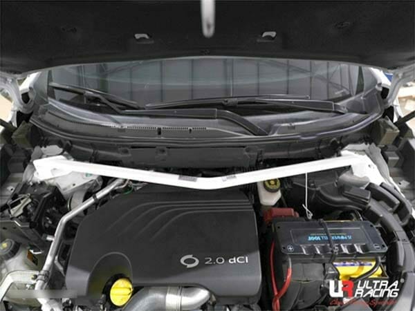 Ultra Racing Renault Samsung QM6 (HC) 2.0/2.0D 4WD 16+ UltraRacing 2-Point Front Upper Strutbar (4119) URKR-TW2-4119