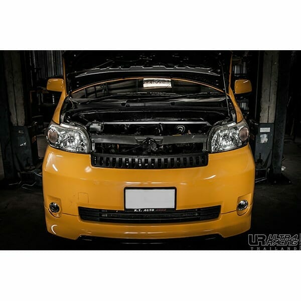 Ultra Racing Toyota Porte (AP10) 1.5 2WD 04-12 UltraRacing 2-Point Front Upper Strutbar (2819) URTH-TW2-2819