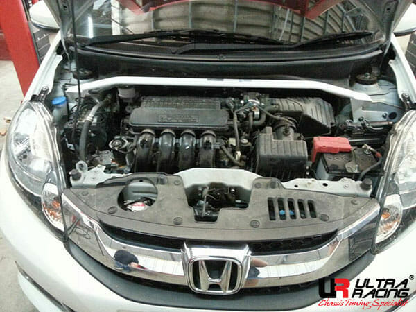Ultra Racing Honda BR-V (DG1) 1.5 16-21/Mobilio 1.5 14+ 2WD UltraRacing 2-Point Front Upper Strutbar (3473) URTH-TW2-3473