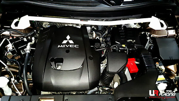 Ultra Racing Mitsubishi Outlander 2.4 2WD/4WD 13+ Ultra-R Front Strutbar URTW-TW2-3698