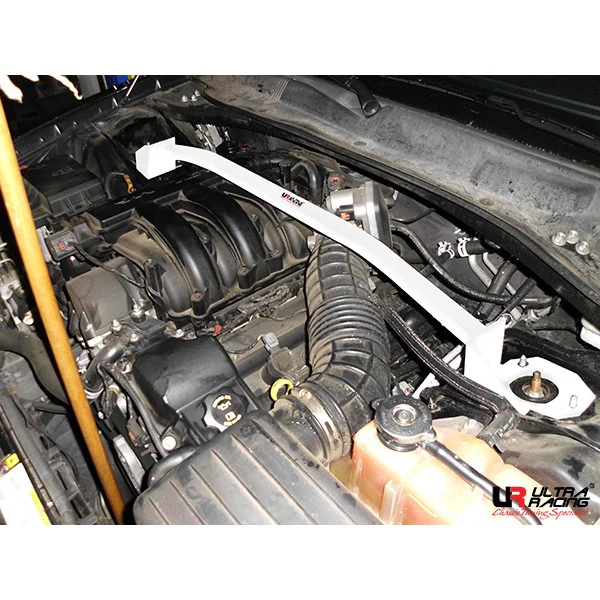 Ultra Racing Chrysler 300C Front Strut Brace URUS-TW2-2340