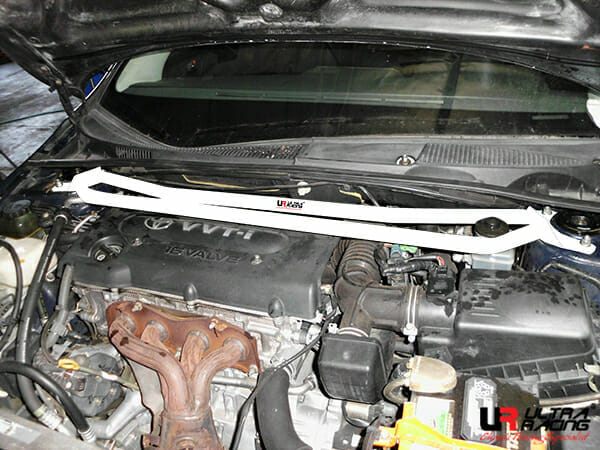 Ultra Racing Scion TC (AT10) 2.4 2WD 05-10 UltraRacing 2-Point Front Upper Strutbar (2463) URUS-TW2-2463