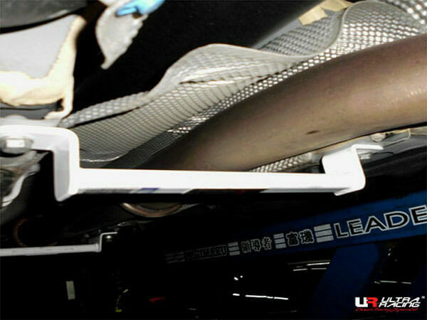 Ultra Racing Mercedes A Class (W176) Mid Lower Brace URTW-ML2-2991