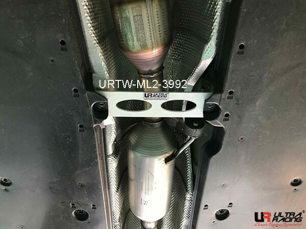 Ultra Racing Lexus ES 300H (XZ10) 2.5 Hybrid 18+/Toyota Camry X70 2.5 17+ 2WD UltraRacing 2-Point Mid Lower Brace (3992) URTW-ML2-3992