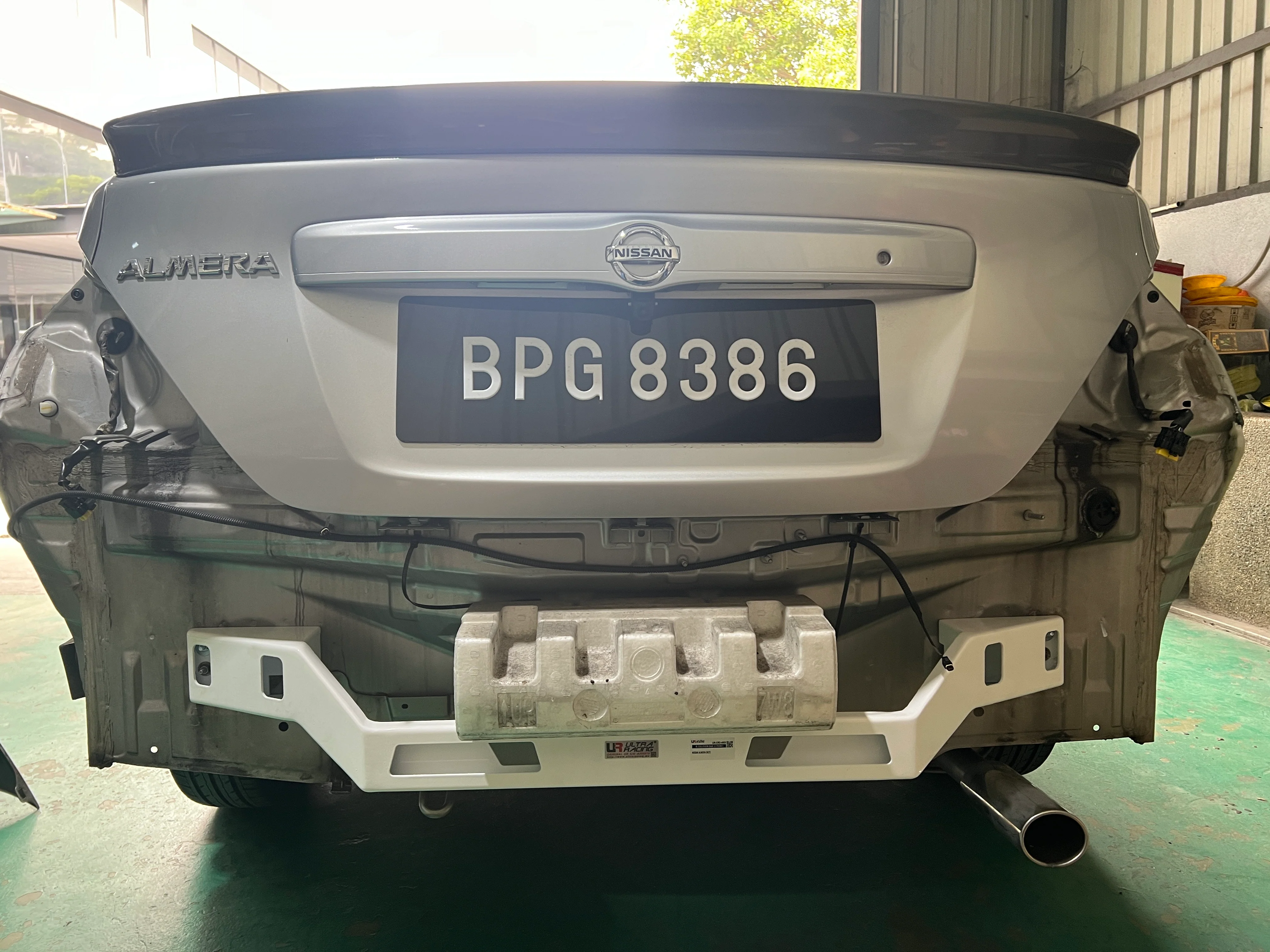 Ultra Racing NISSAN ALMERA Ultra Racing Rear Anti-Collision Brace UR-CR2-4503