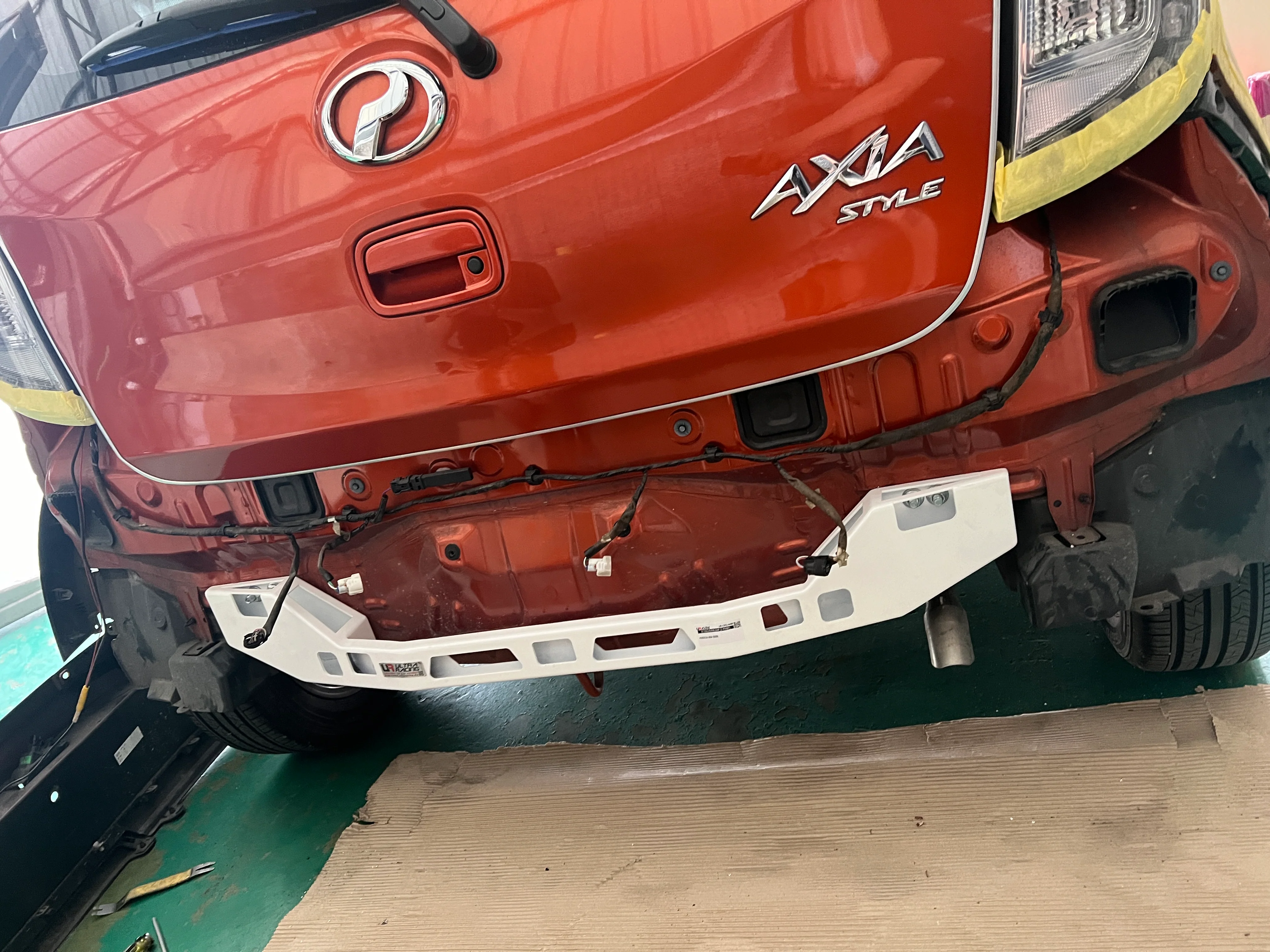Ultra Racing PERODUA AXIA Ultra Racing Rear Anti-Collision Brace UR-CR2-4614