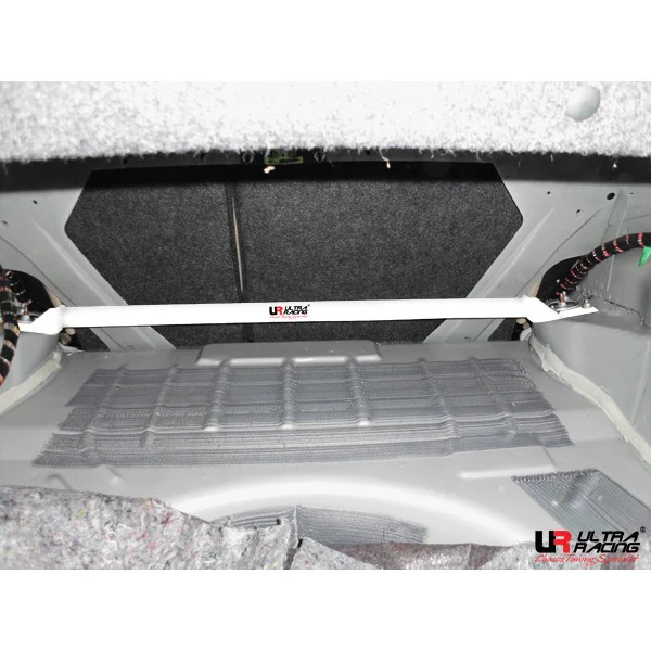 Ultra Racing Cadillac CTS 3.6 07+ UltraRacing 2-Point Rear Upper Strutbar UR-RE2-1831