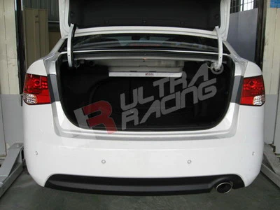 Ultra Racing Kia Forte/Ceed/Koup 06-11 Ultra-R Rear Upper Strutbar 755 UR-RE2-755