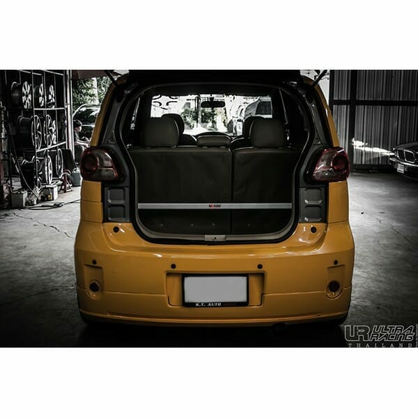 Ultra Racing Toyota Porte (AP10) 1.5 2WD 04-12 UltraRacing 2-Point Rear Upper Strutbar (2820) URTH-RE2-2820