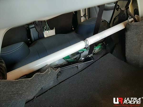 Ultra Racing Luxgen S5 1.8T 2WD MT 04-08 UltraRacing 2-Point Rear Upper Strutbar (2899A) URTW-RE2-2899A