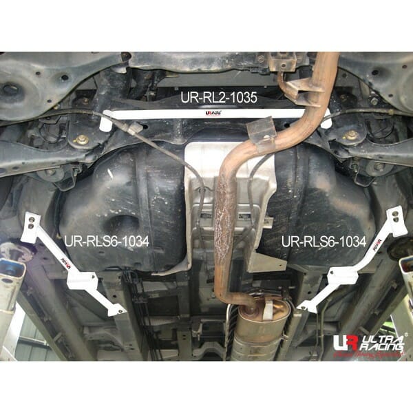Ultra Racing Nissan Presage (U31) 2.5 2WD 03-09 UltraRacing 2-Point Rear Lower Bar (1035) UR-RL2-1035