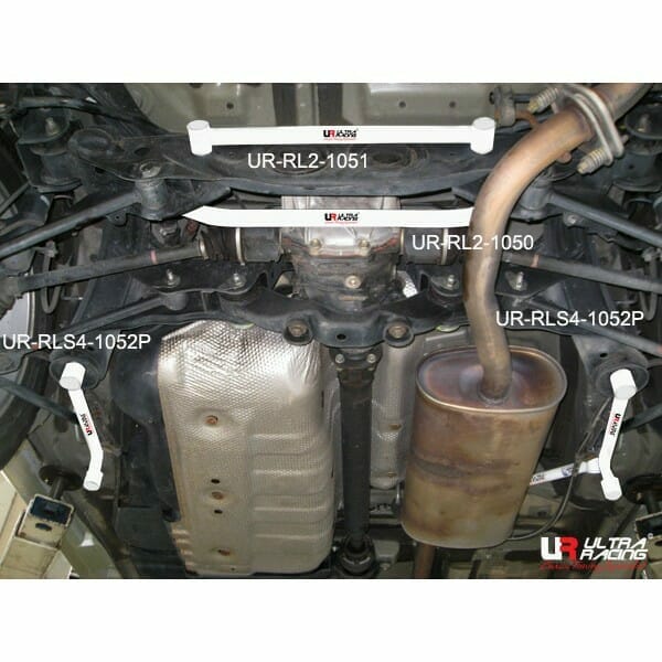 Ultra Racing Lexus RX 330 (XU30) 3.3 V6 03-08/Toyota Harrier 2.4/3.0 04-09 4WD UltraRacing 2-Point Rear Lower Bar (1050) UR-RL2-1050
