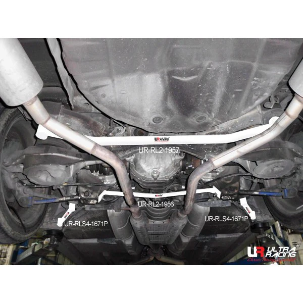 Ultra Racing Nissan Skyline V35 2.5 01+ Ultra-R 2P Rear Lower Bar 1956 UR-RL2-1956