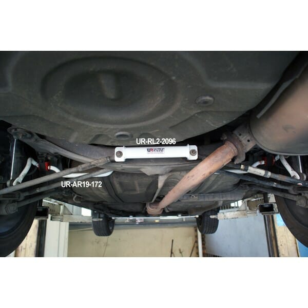 Ultra Racing Toyota Camry (XV10) 2.2 92-96/Solara 3.0 98-03 2WD UltraRacing 2-Point Rear Lower Bar (2096) UR-RL2-2096