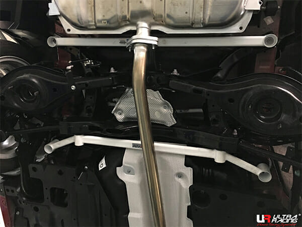 Ultra Racing Mazda 3 (BM) 2.0 2WD Sedan 13-18 UltraRacing 2-Point Rear Lower Bar (3181) UR-RL2-3181