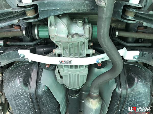 Ultra Racing Mitsubishi ASX 2.0 4WD 10+ UltraRacing 2-Point Rear Lower Bar (3388) UR-RL2-3388