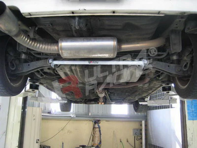 Ultra Racing Honda Civic/CRX 88-91 EF/ED/EE UltraRacing Rear Lower Tiebar UR-RL2-831