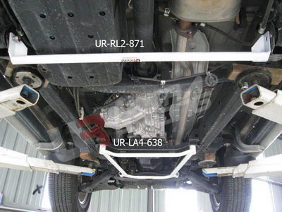 Ultra Racing Mitsubishi Pajero IO 09+ (Sport) Ultra-R Rear Lower Tiebar UR-RL2-871