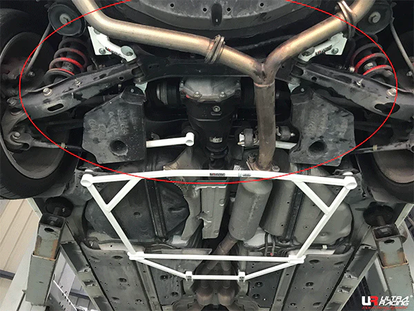 Ultra Racing Toyota Mark X (X120) 2.5 V6 2WD 04-16 UltraRacing 4-Point Rear Lower Bar (816P) UR-RS12-3816P