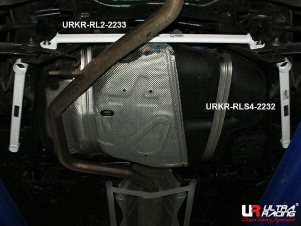 Ultra Racing Chevrolet Malibu 2.0D 2WD 13-15 UltraRacing 2-Point Rear Lower Bar (2233) URKR-RL2-2233