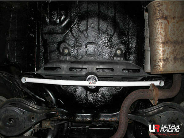 Ultra Racing Renault Samsung SM5 (A34R) 2.0 2WD 05-10 UltraRacing 2-Point Rear Lower Bar (2478) URKR-RL2-2478