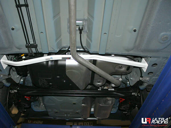 Ultra Racing Chevrolet Spark (M400) 1.0 2WD 16+ UltraRacing 2-Point Rear Lower Bar (3259) URKR-RL2-3259