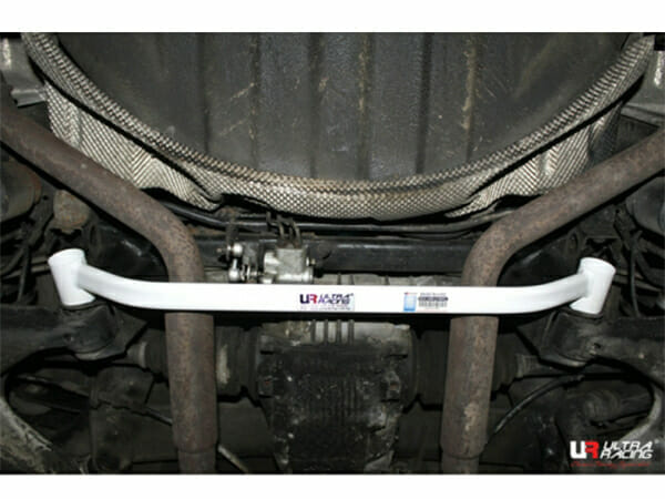 Ultra Racing BMW 7 E38 (728i) 2.8 2WD 94-01 UltraRacing 2-Point Rear Lower Bar (3608) URKR-RL2-3608