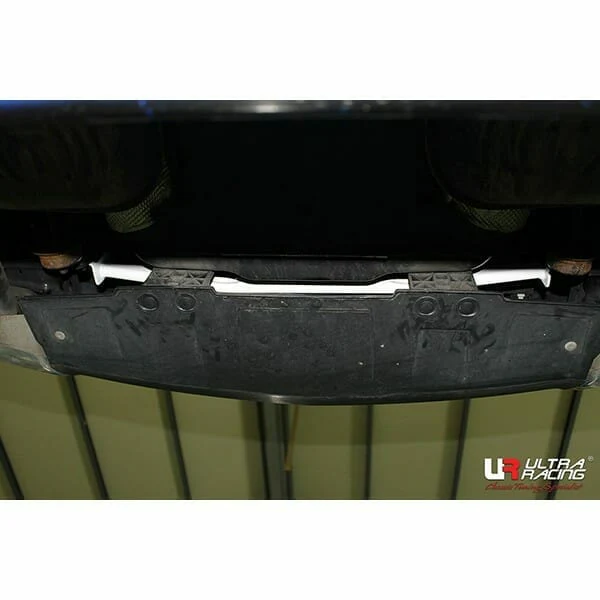 Ultra Racing Buick Lacrosse /Regal 08-17/ Chevrolet Alpheon /Impala 14-20 2WD UltraRacing 2P Rear Torsion Bar (1846) UR-RT2-1846