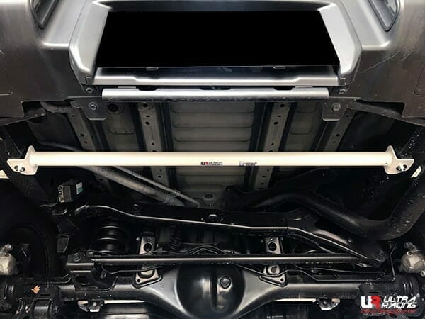 Ultra Racing Toyota Fj Cruiser (XJ10/GSJ10) 4.0 V6 4WD 10-17 UltraRacing 4-Point Rear Torsion Bar (3634) UR-RT2-3634